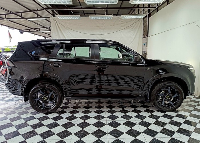 Used 7
                    ISUZU
                     for Sale Image