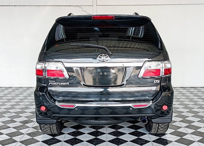 Used 5
                    TOYOTA
                     for Sale Image