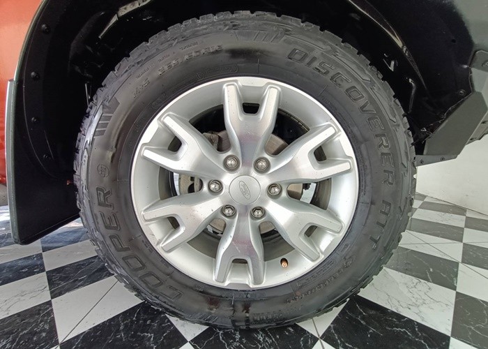 Used 9
                    FORD
                     for Sale Image