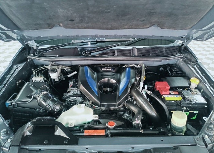 Used 6
                    ISUZU
                     for Sale Image