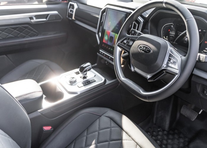 Used 1
                    JAC T9
                     for Sale Image