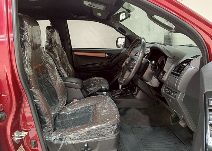 Used 3
                    ISUZU
                     for Sale Image