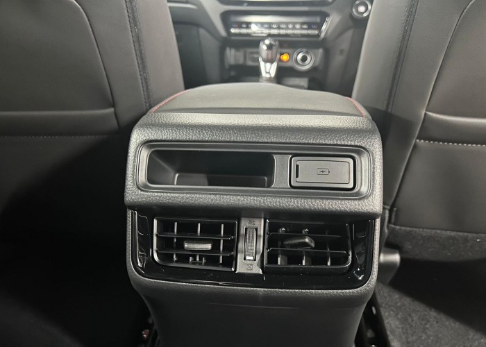 Used 1
                    ISUZU
                     for Sale Image