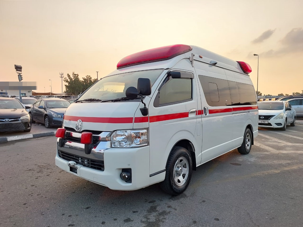 6273  TOYOTA HIACE (AMBULANCE) 2.7 4WD WHITE